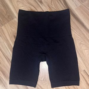 Maternity Biker Short